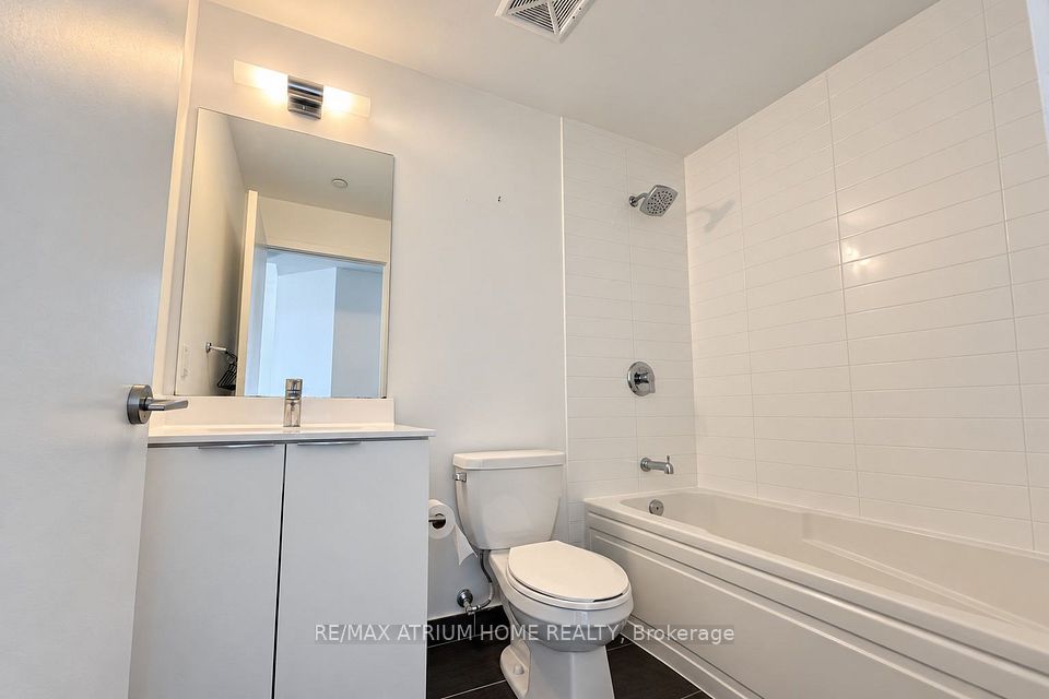 30 Shore Breeze Drive 236, Toronto, ON M8V 0J1 11