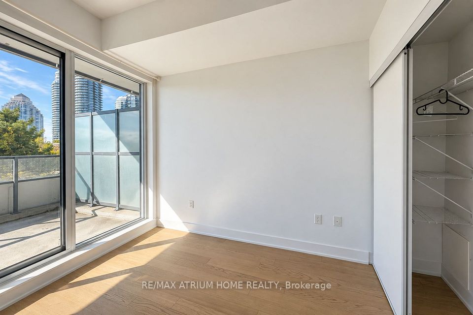 30 Shore Breeze Drive 236, Toronto, ON M8V 0J1 10