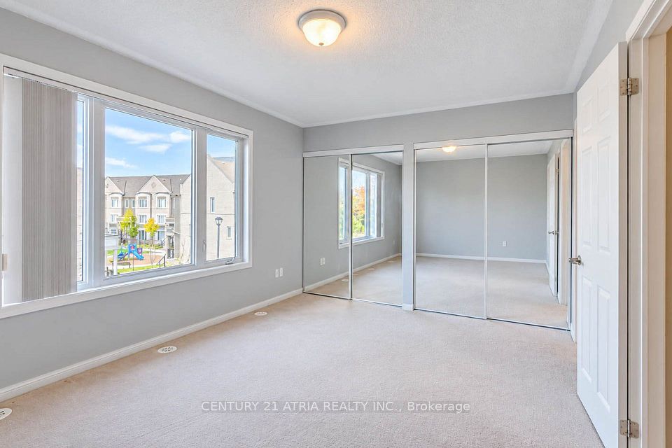1 Beckenrose Court 72, Brampton, ON L6Y 6G2 25