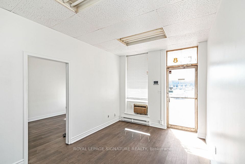 1260 Fewster Drive 8, Mississauga, ON L4W 1A5 5