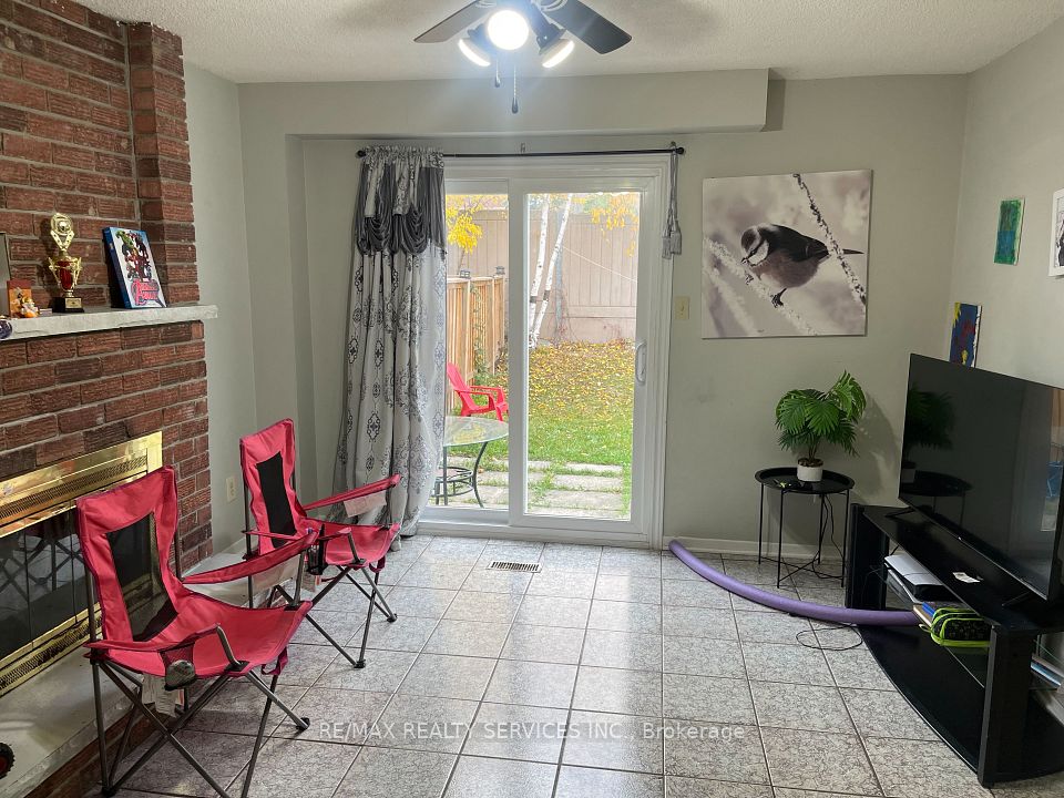 26 Swennen Drive, Brampton, ON L6V 4E3 5