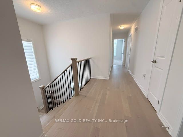 41 Tapscott Crescent, Brampton, ON L6R 4G7 11