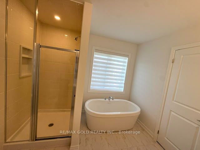 41 Tapscott Crescent, Brampton, ON L6R 4G7 14