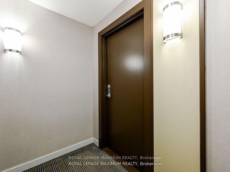 155 Legion Road N 1013, Toronto, ON M8Y 0A7 23
