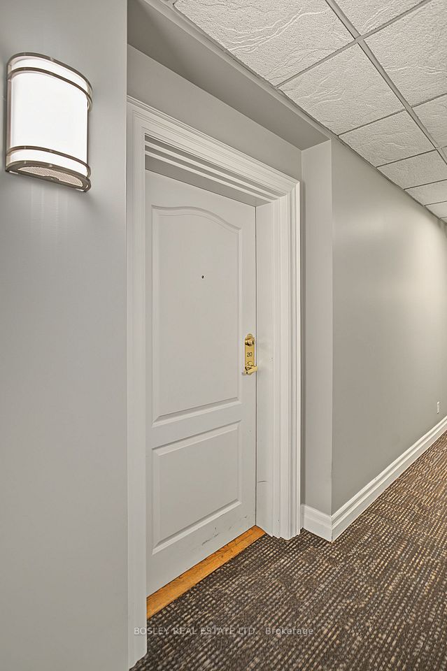 3531 Lake Shore Boulevard W 210, Toronto, ON M8W 1P4 17