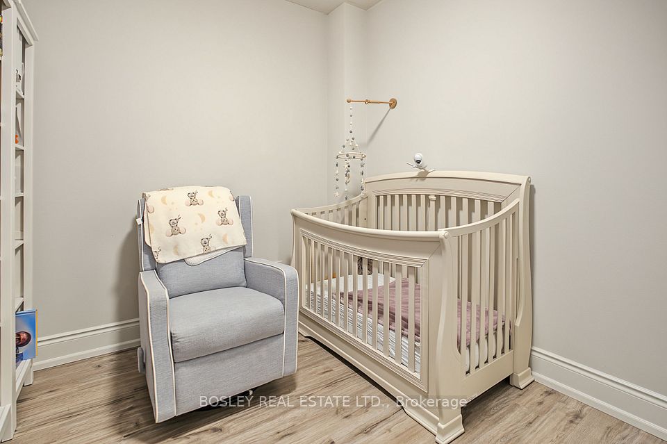 3531 Lake Shore Boulevard W 210, Toronto, ON M8W 1P4 8