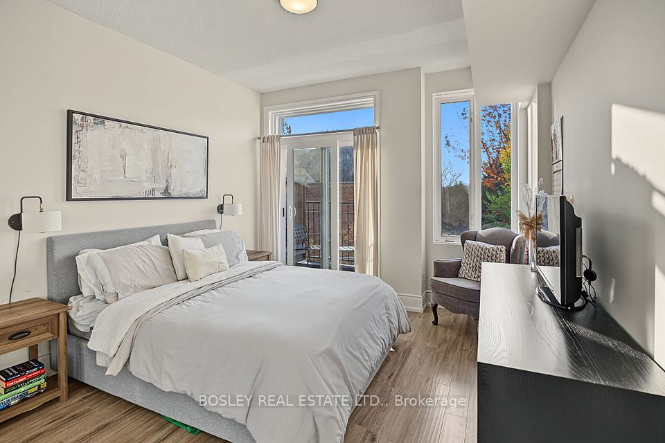 3531 Lake Shore Boulevard W 210, Toronto, ON M8W 1P4 13