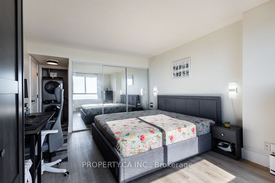 41 Marbrook Lane 1706, Toronto, ON M9V 5E6 9