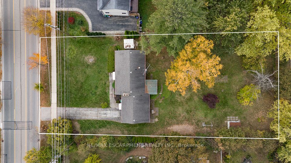 2455 Rebecca Street, Oakville, ON L6L 2B1 4