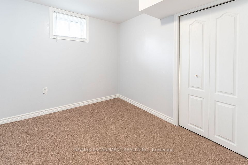 2455 Rebecca Street, Oakville, ON L6L 2B1 21