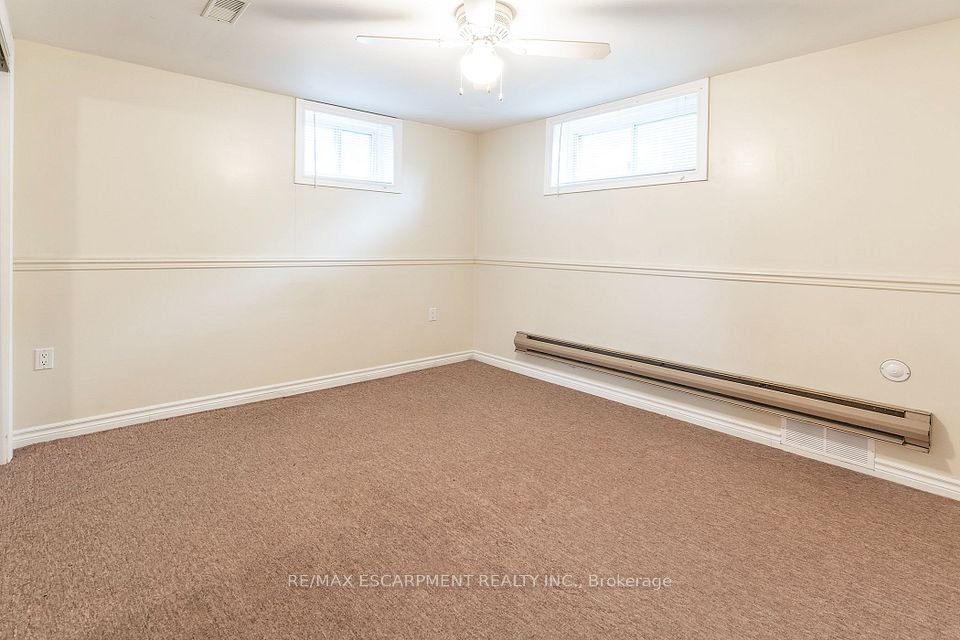 2455 Rebecca Street, Oakville, ON L6L 2B1 22