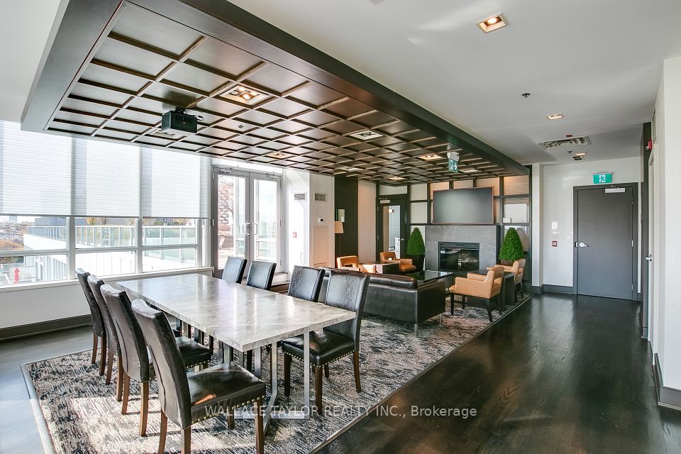 3391 Bloor Street W 1007, Toronto, ON M8X 1G3 18