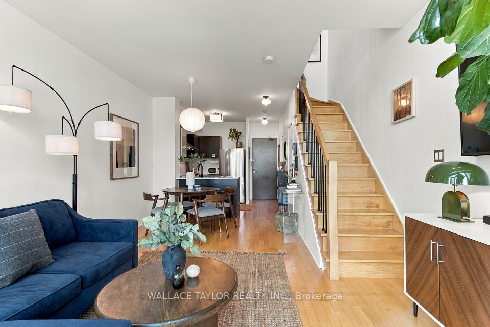 3391 Bloor Street W 1007, Toronto, ON M8X 1G3 10