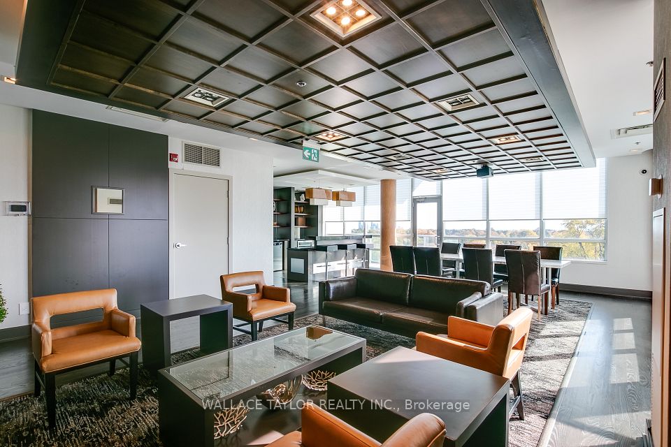 3391 Bloor Street W 1007, Toronto, ON M8X 1G3 17