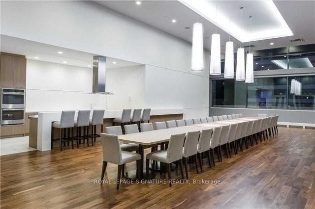 2200 Lakeshore Boulevard 1003, Toronto, ON M8V 1A4 20