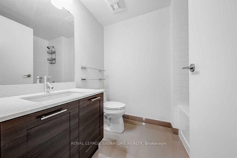 2200 Lakeshore Boulevard 1003, Toronto, ON M8V 1A4 12