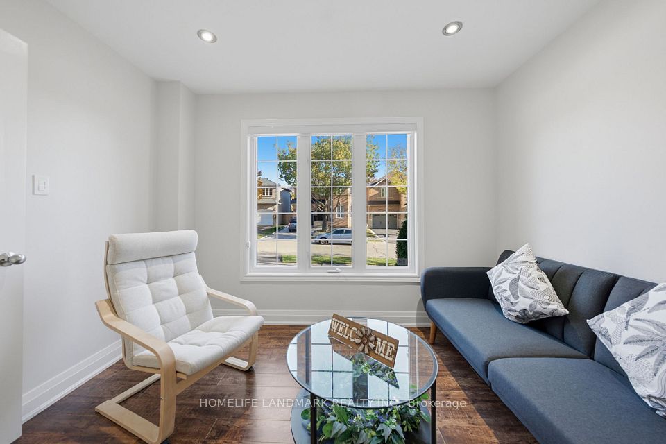 2120 Shorncliffe Boulevard, Oakville, ON L6M 3W7 6