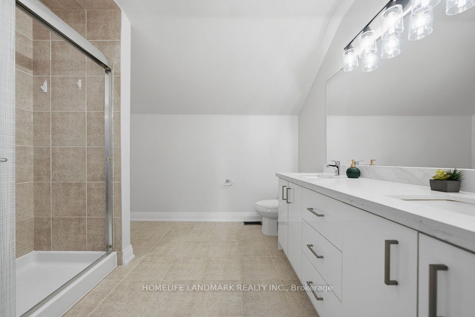 2120 Shorncliffe Boulevard, Oakville, ON L6M 3W7 24