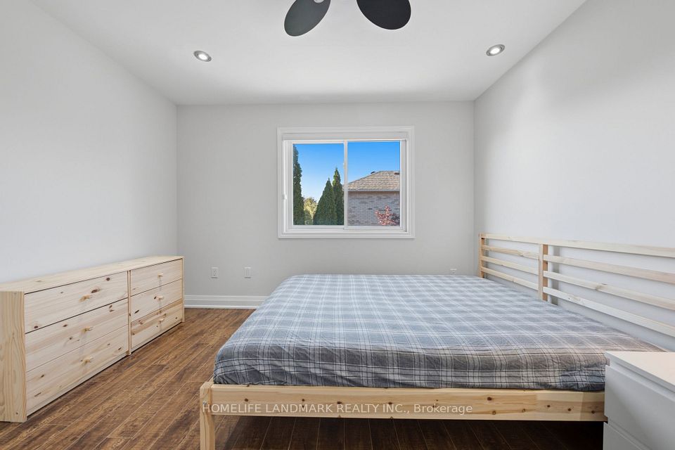 2120 Shorncliffe Boulevard, Oakville, ON L6M 3W7 22