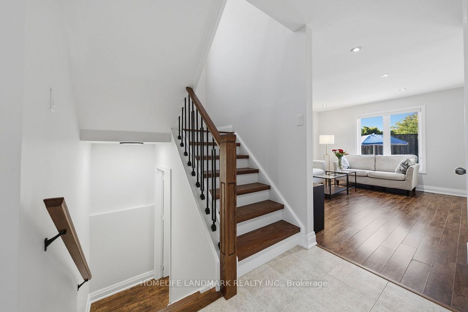 2120 Shorncliffe Boulevard, Oakville, ON L6M 3W7 10