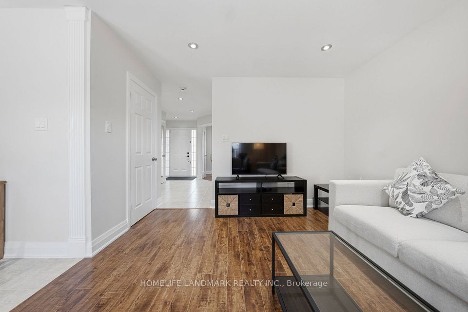 2120 Shorncliffe Boulevard, Oakville, ON L6M 3W7 17