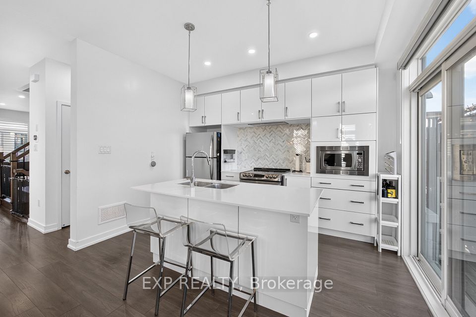 166 Loganberry Gate, Oakville, ON L6H 0N9 19