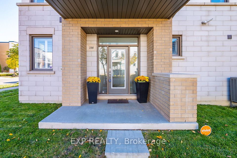166 Loganberry Gate, Oakville, ON L6H 0N9 2