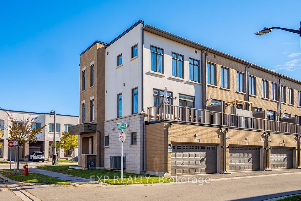 Att/Row/Townhouse at 166 Loganberry Gate, Oakville, ON L6H 0N9