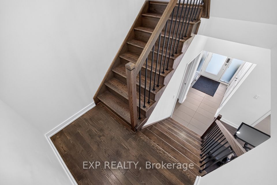 166 Loganberry Gate, Oakville, ON L6H 0N9 9