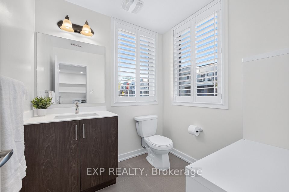 166 Loganberry Gate, Oakville, ON L6H 0N9 8