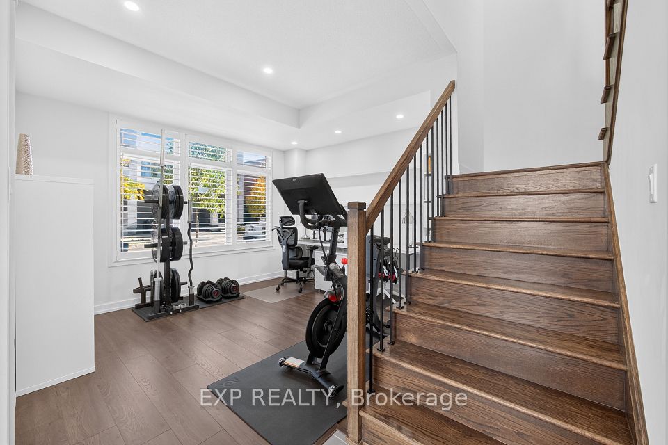166 Loganberry Gate, Oakville, ON L6H 0N9 5