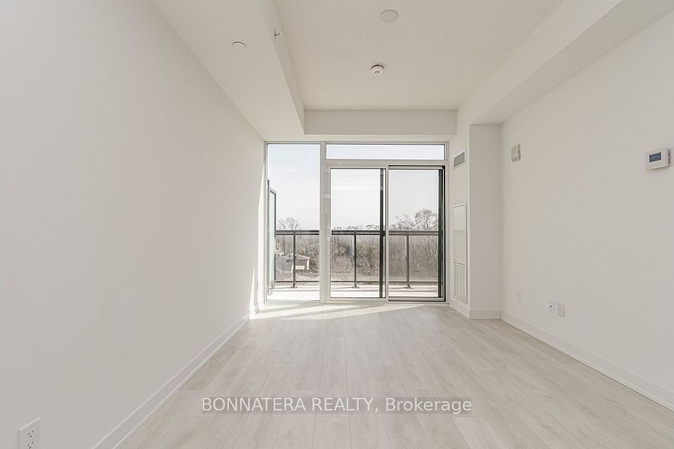 1119 Cooke Boulevard B635, Burlington, ON L6J 6J3 11