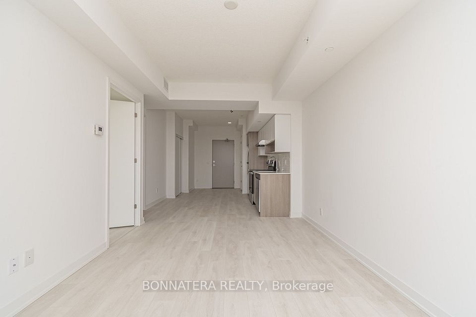 1119 Cooke Boulevard B635, Burlington, ON L6J 6J3 13