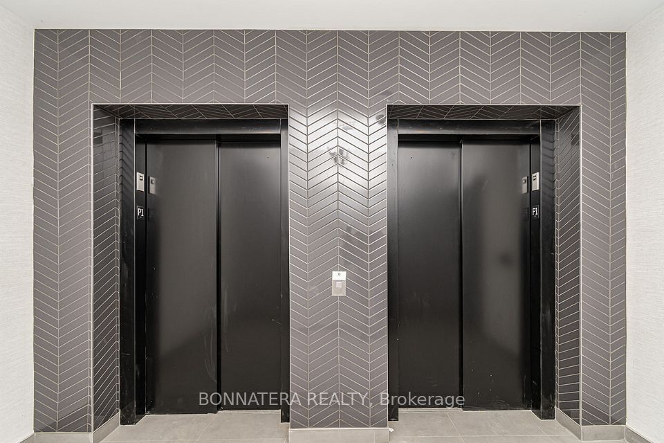 Condo Apartment at 1119 Cooke Boulevard B635, Burlington, ON L6J 6J3