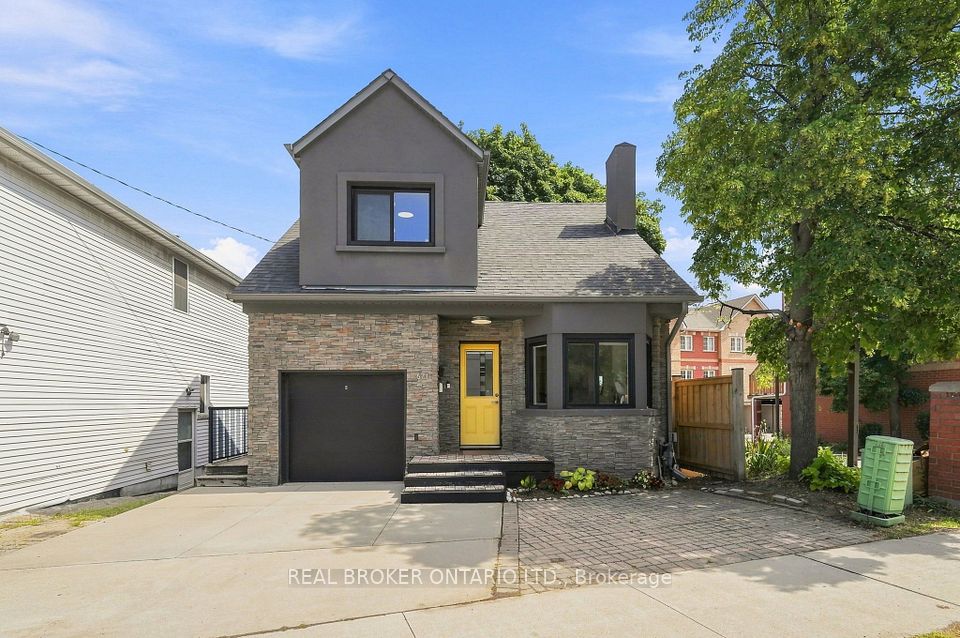 Detached at 671 Scarlett Road Main, Toronto, ON M9P 2T2