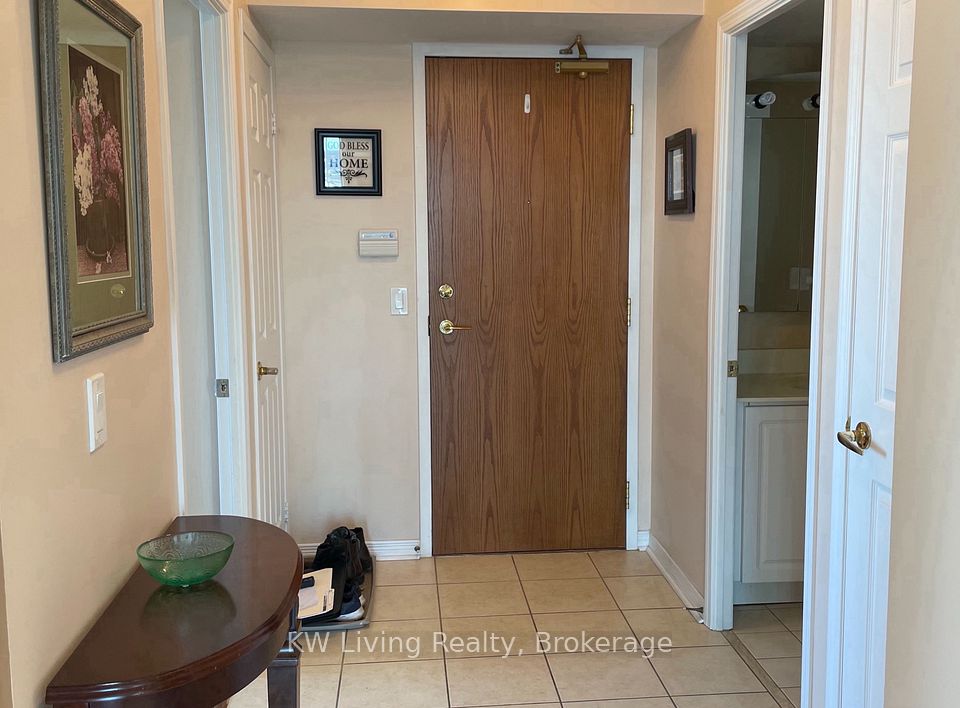 4889 Kimbermount Avenue 908 Room2, Mississauga, ON L5M 7R9 7