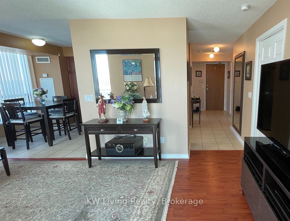 4889 Kimbermount Avenue 908 Room2, Mississauga, ON L5M 7R9 15