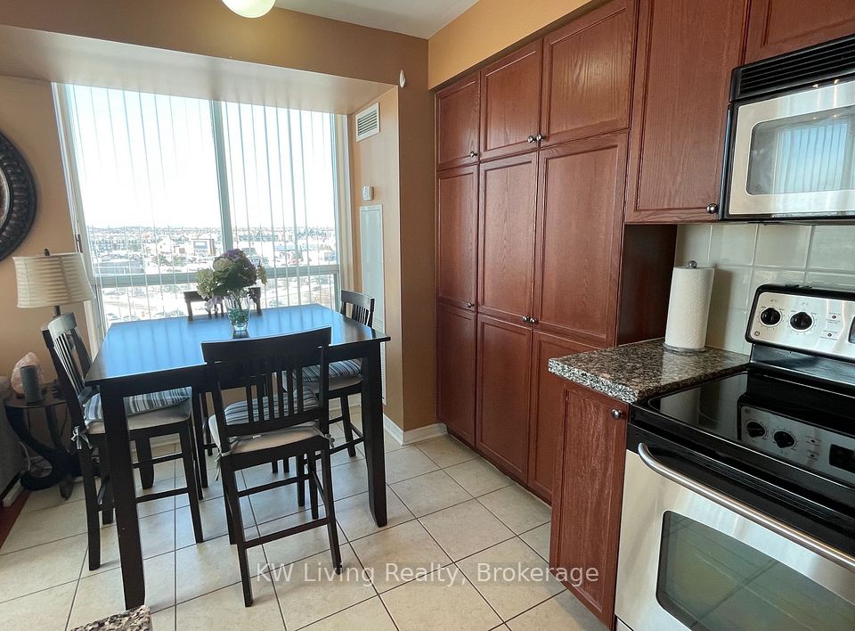 4889 Kimbermount Avenue 908 Room2, Mississauga, ON L5M 7R9 11