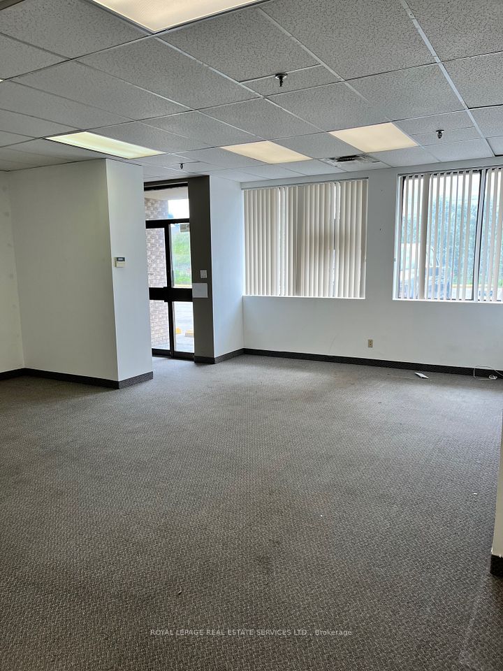 557 Dixon Road 124, Toronto, ON M9W 6K1 2