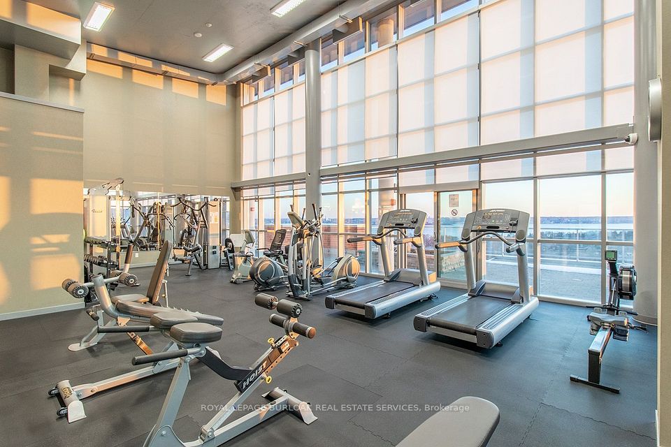 551 Maple Avenue 1408, Burlington, ON L7S 1M7 19