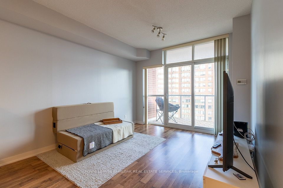 551 Maple Avenue 1408, Burlington, ON L7S 1M7 10