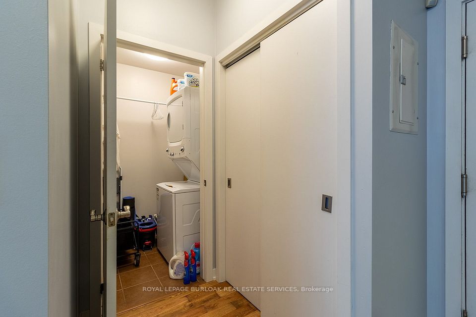 551 Maple Avenue 1408, Burlington, ON L7S 1M7 16