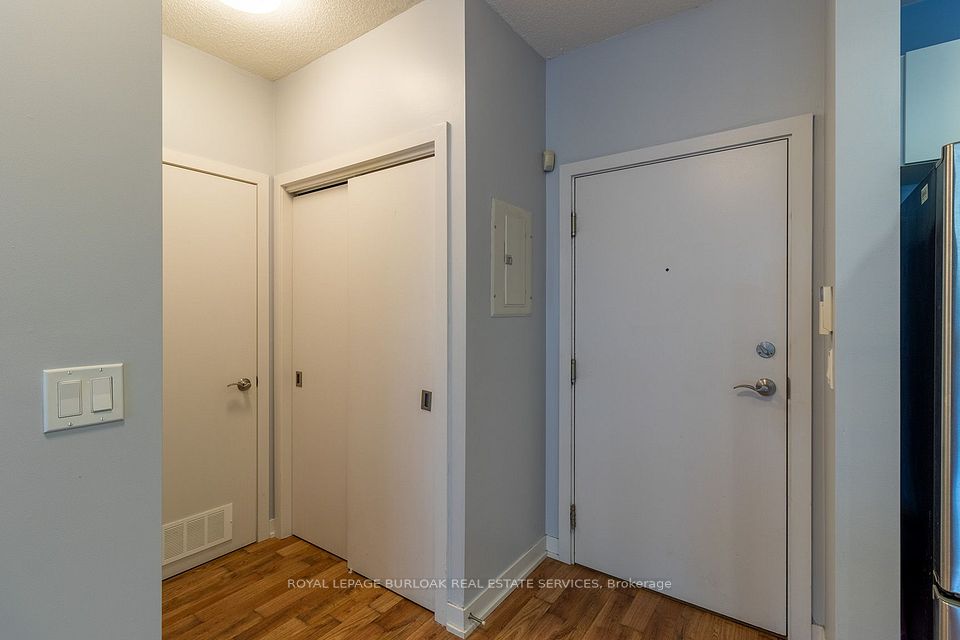 551 Maple Avenue 1408, Burlington, ON L7S 1M7 17