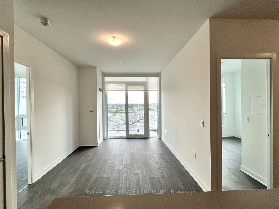 4655 Metcalfe Avenue 1101, Mississauga, ON L5M 0Z7 3