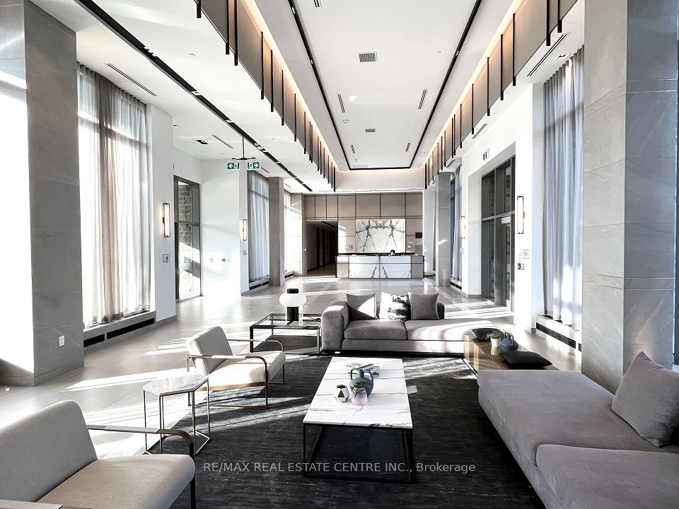4655 Metcalfe Avenue 1101, Mississauga, ON L5M 0Z7 2