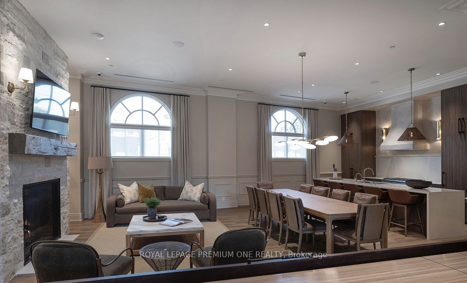 38 Earlington Avenue W 205, Toronto, ON M8X 0B6 10