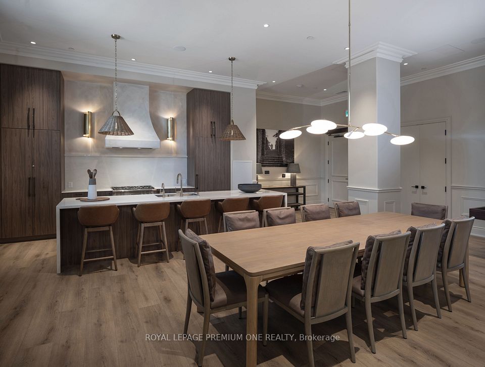 38 Earlington Avenue W 205, Toronto, ON M8X 0B6 14