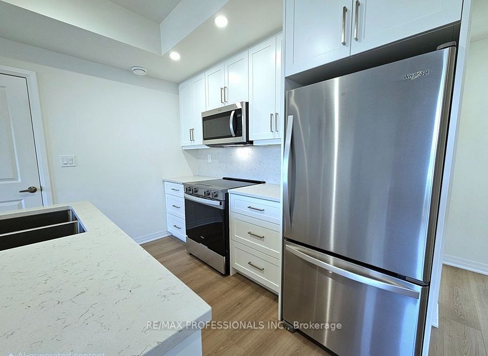 741 Front Royal Street 2, Mississauga, ON L4Y 0G6 8