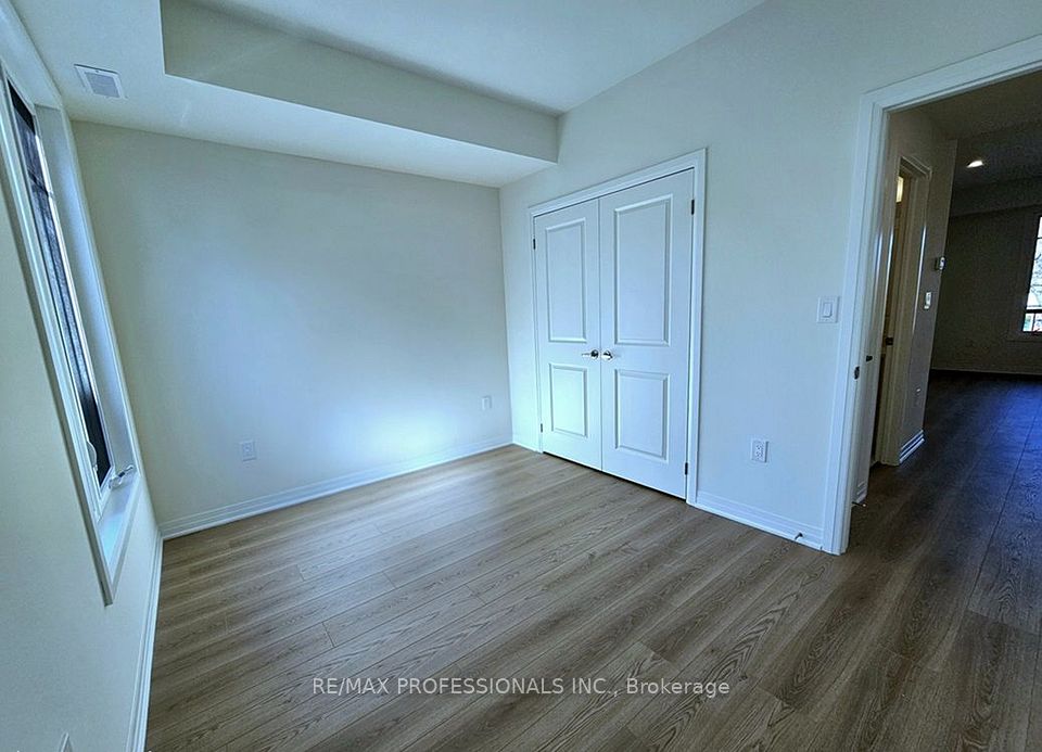 741 Front Royal Street 2, Mississauga, ON L4Y 0G6 20
