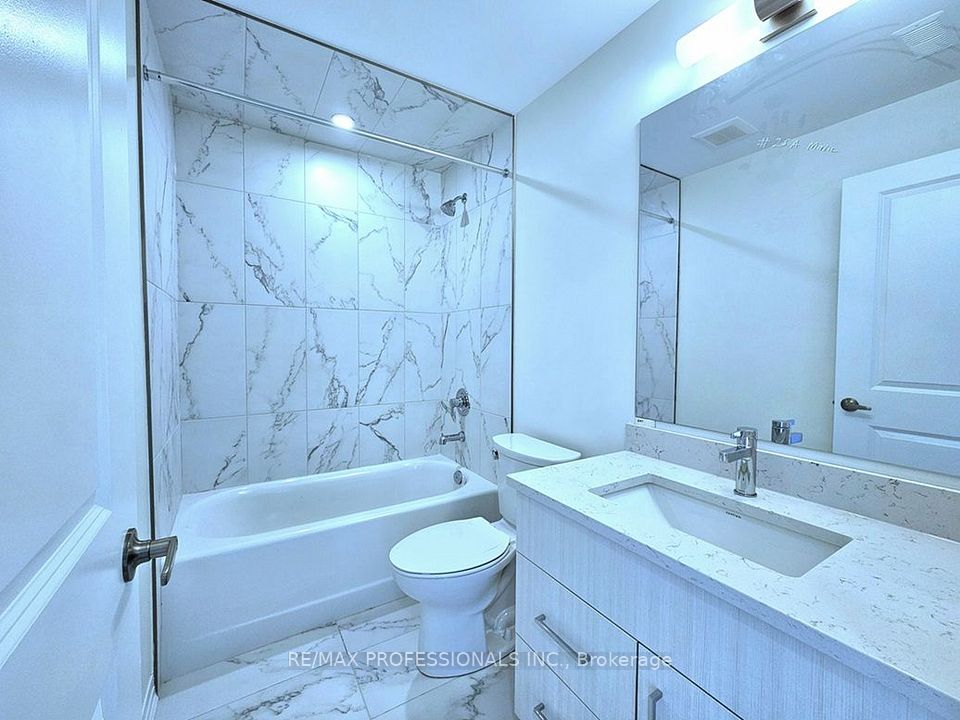 741 Front Royal Street 2, Mississauga, ON L4Y 0G6 22